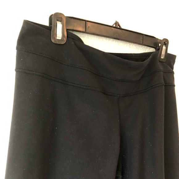 Black cropped Lululemon leggings - Picture 8 of 9